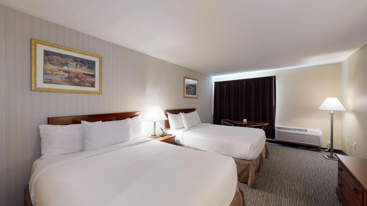 Ramada By Wyndham Strasburg - Shenandoah Valley Eksteriør billede