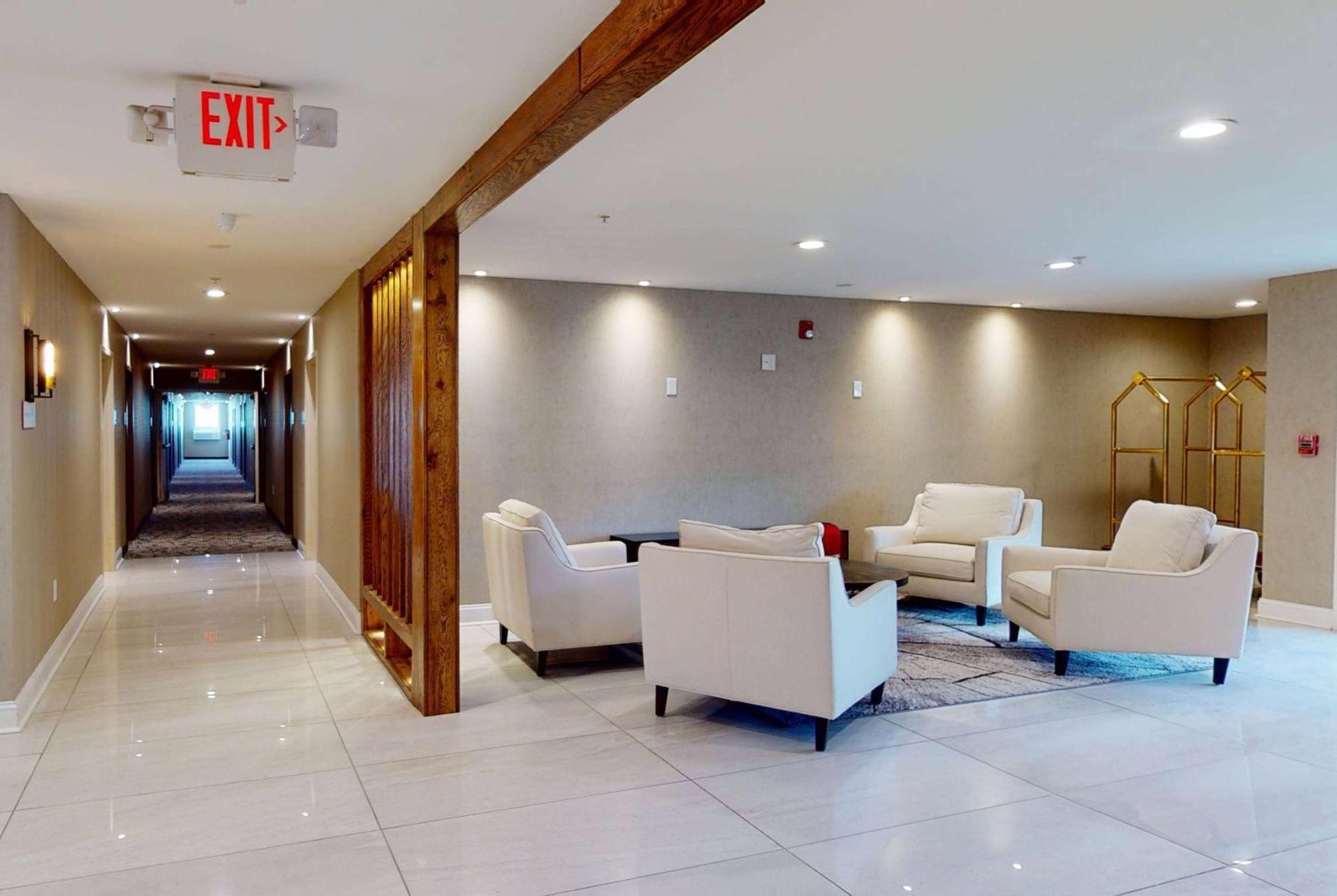 Ramada By Wyndham Strasburg - Shenandoah Valley Eksteriør billede